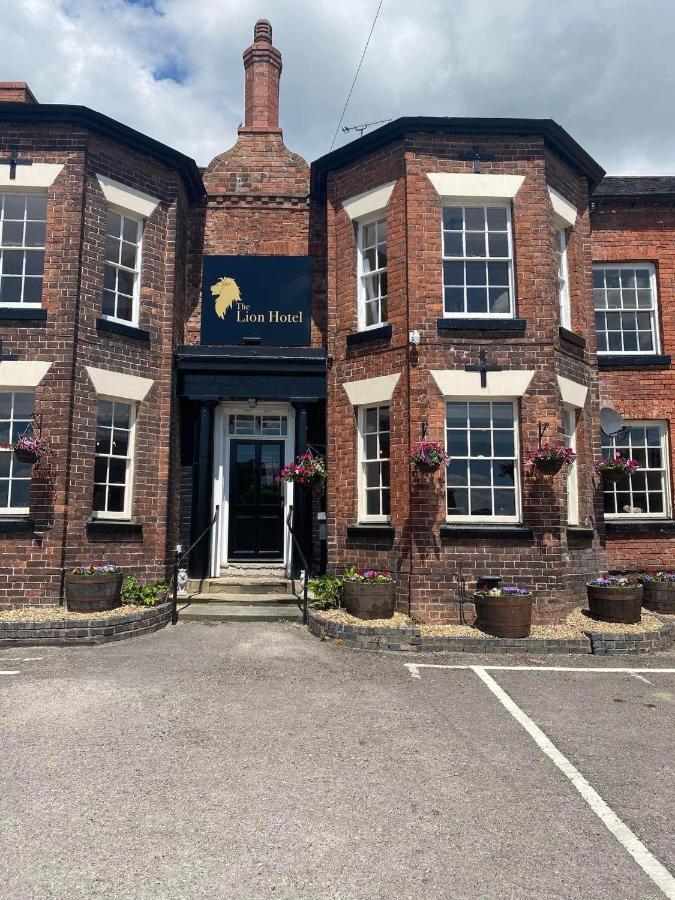 The Lion Hotel Llansantffraid-ym-Mechain 外观 照片