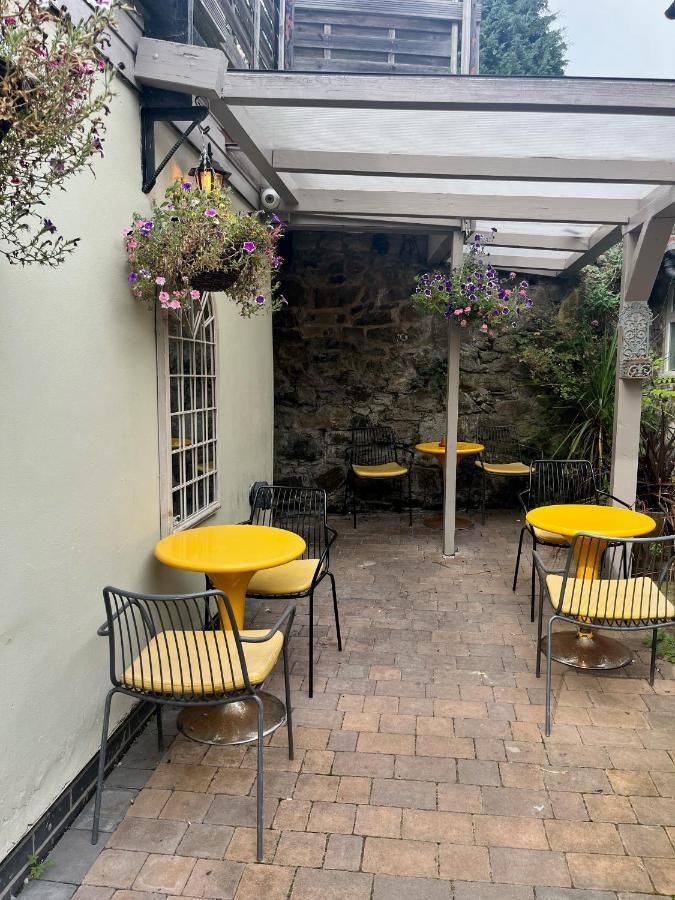 The Lion Hotel Llansantffraid-ym-Mechain 外观 照片